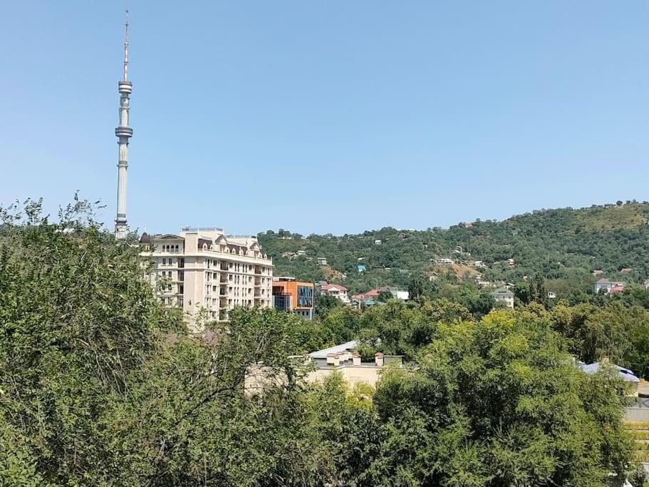 Квартира Коктобе С Видом На Горы Apartment Almaty Ngoại thất bức ảnh